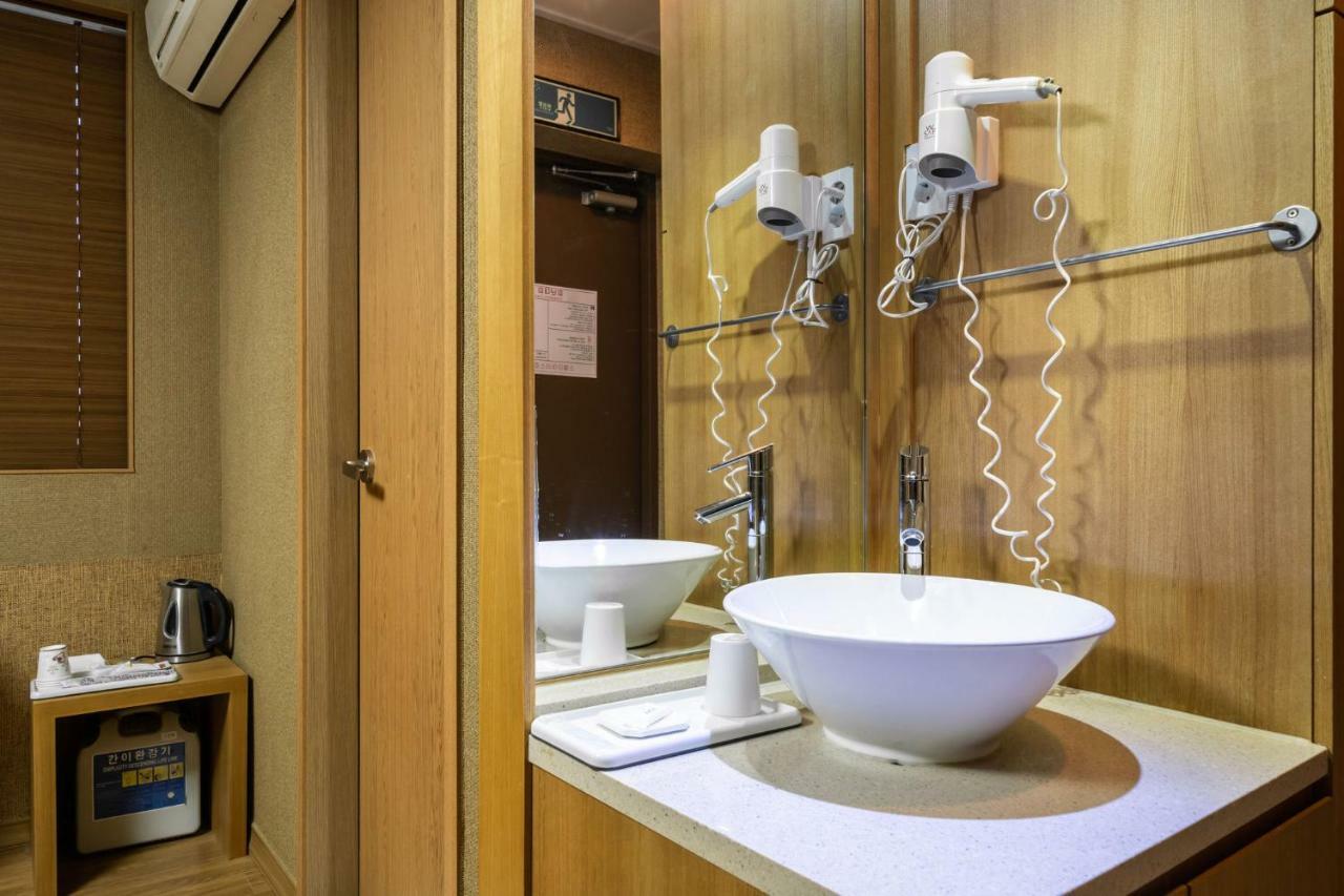 Stellamaris Hotel Wolmido Инчон Экстерьер фото