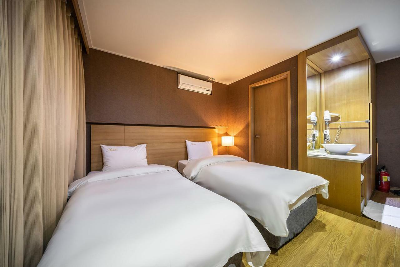 Stellamaris Hotel Wolmido Инчон Экстерьер фото